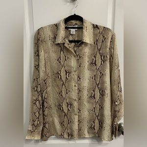 Courtenay Button Down